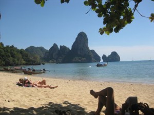 Tonsai Beach