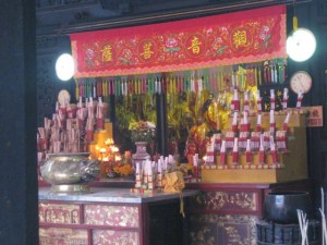 Chinese-new-year-Tempeldienst-inside-Penang-3